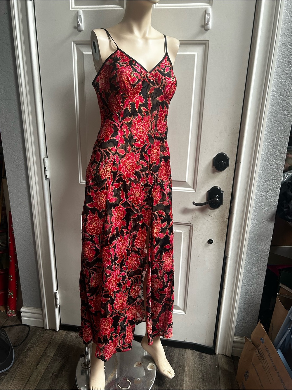 Vtg Victoria’sSecret Gold label Maxi Slip Dress/lingerie floral Spaghetti Straps